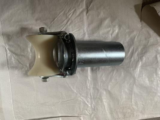 comprare Roller per cavi in acciaio pesante con garanzia di 1 anno e peso di 4,3 kg per l'installazione liscia dei cavi online manufacture