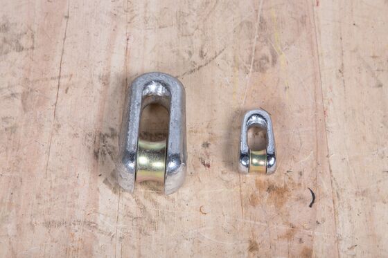 comprare 50kN Heavy-Duty Pilot Wire Connector con design rinforzato a forma di U e acciaio in lega di alta qualità per il tiraggio sicuro dei cavi online manufacture