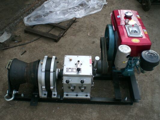 comprare 5-Ton Capacity Diesel Engine Powered Capstan Winch for High-Speed Cable Pulling and Lifting online manufacture